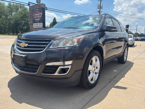 2016 Chevrolet Traverse LT AWD photo