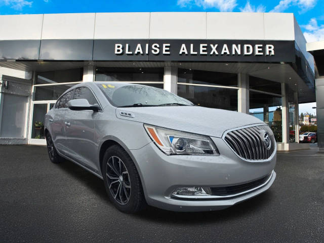 2016 Buick LaCrosse Base FWD photo