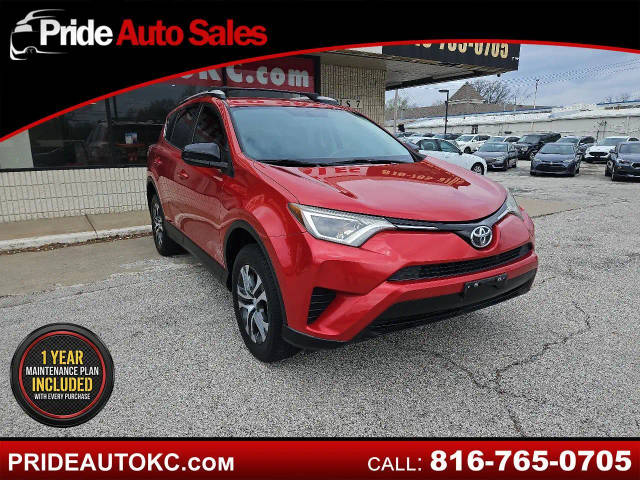 2016 Toyota RAV4 LE FWD photo