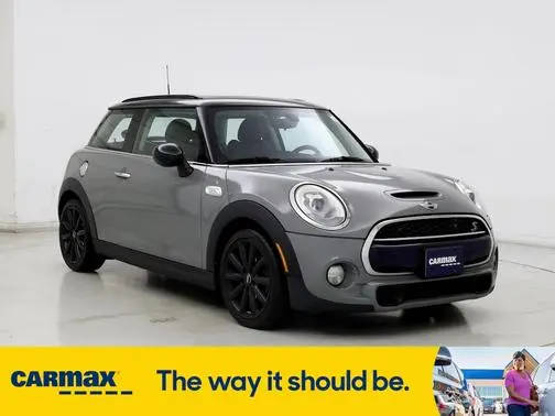 2016 MINI Hardtop 2 Door S FWD photo