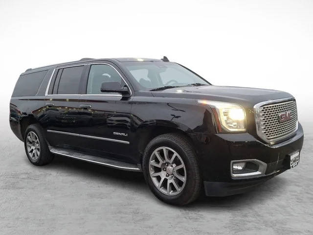 2016 GMC Yukon XL Denali 4WD photo