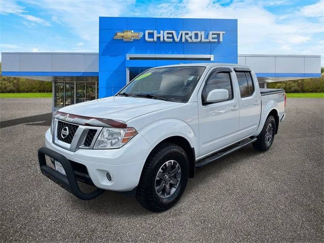 2016 Nissan Frontier PRO-4X 4WD photo