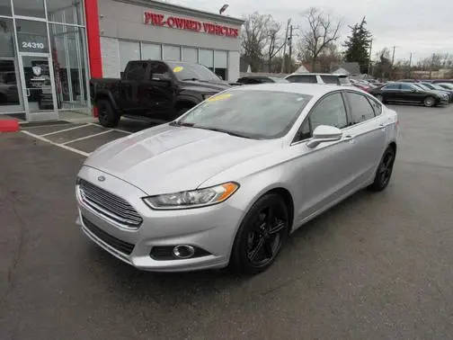 2016 Ford Fusion SE FWD photo