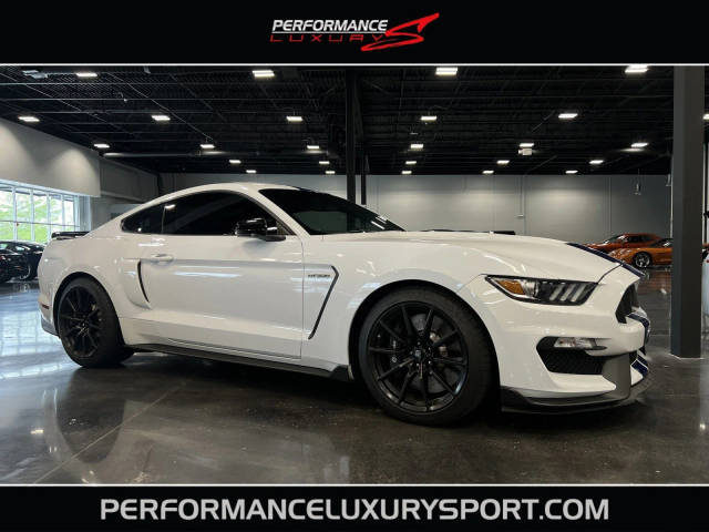 2016 Ford Mustang Shelby GT350 RWD photo