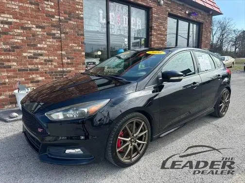 2016 Ford Focus ST FWD photo