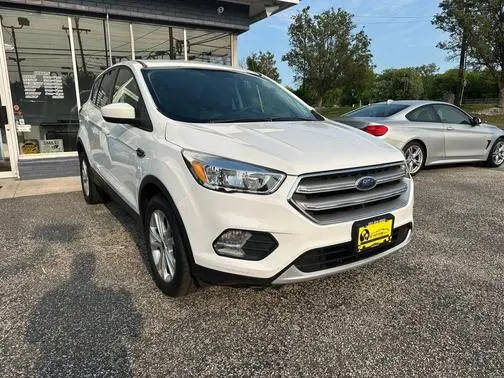 2017 Ford Escape SE 4WD photo