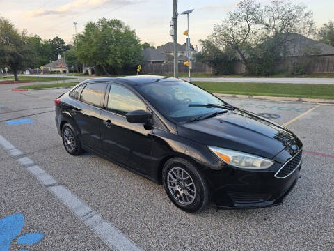 2016 Ford Focus S FWD photo