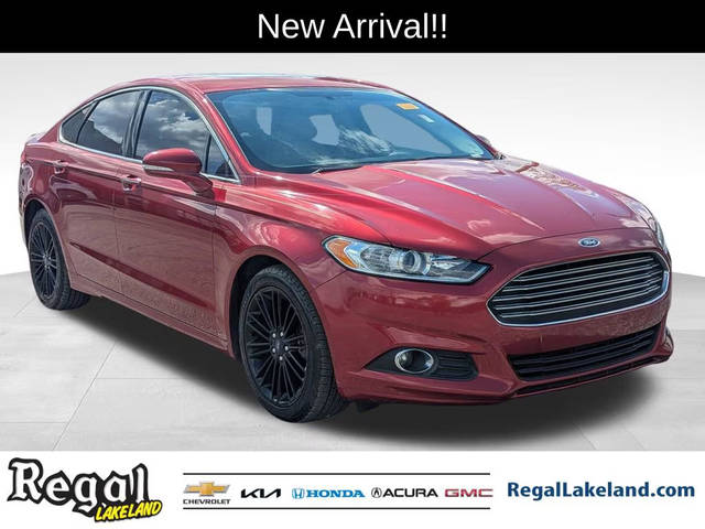 2016 Ford Fusion SE FWD photo