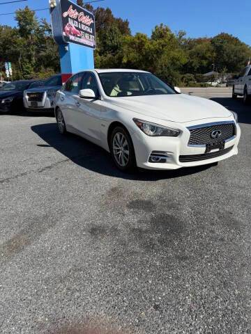 2015 Infiniti Q50 Hybrid Premium RWD photo