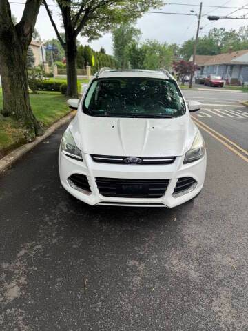 2016 Ford Escape Titanium 4WD photo