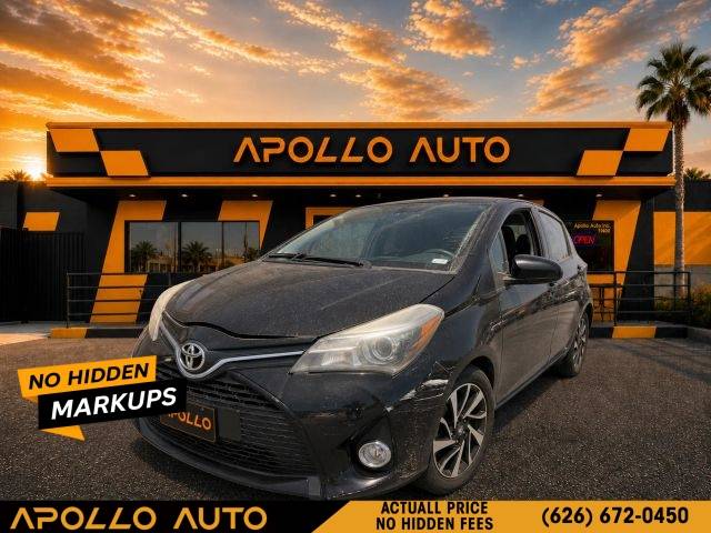 2016 Toyota Yaris SE FWD photo