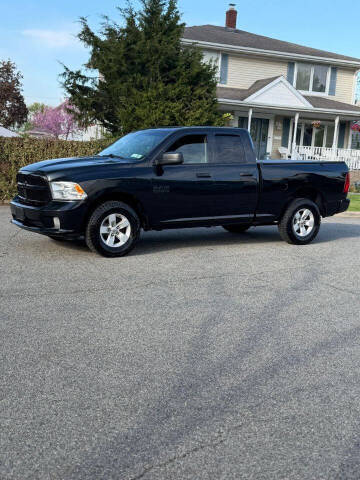 2016 Ram 1500 Express 4WD photo