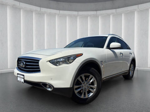 2016 Infiniti QX70  AWD photo