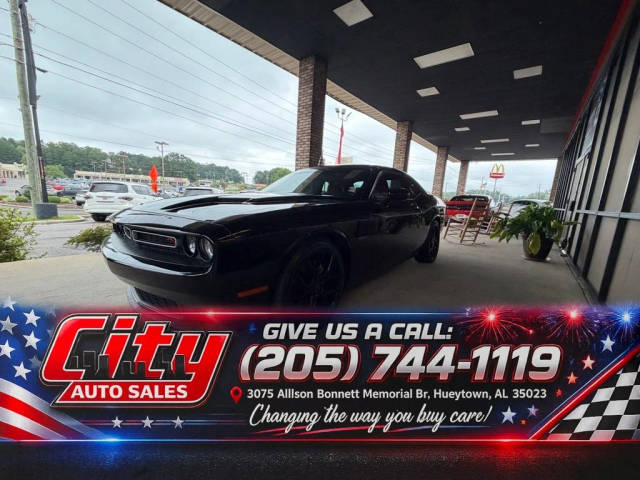2016 Dodge Challenger R/T Plus RWD photo