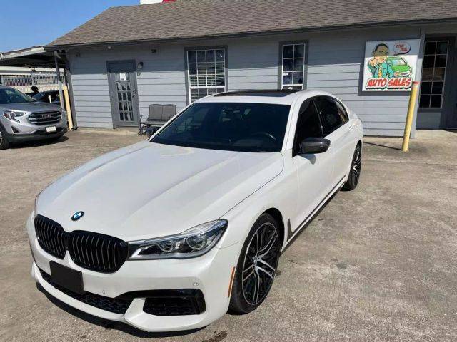 2016 BMW 7 Series 750i RWD photo