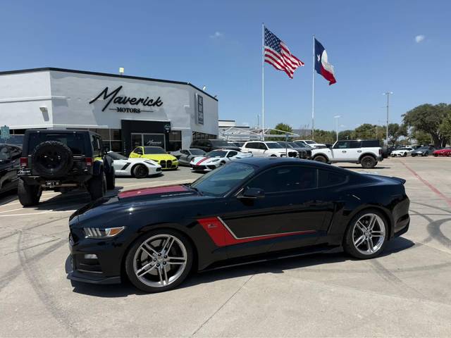 2016 Ford Mustang GT Premium RWD photo