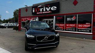 2016 Volvo XC90 T6 Momentum AWD photo