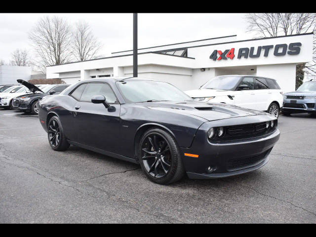 2016 Dodge Challenger R/T RWD photo