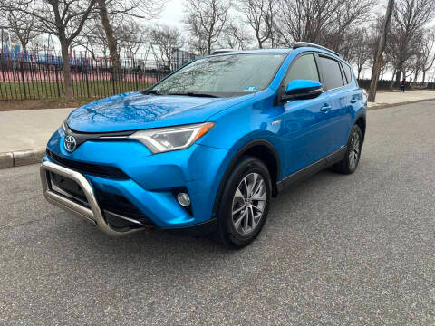 2016 Toyota RAV4 XLE AWD photo