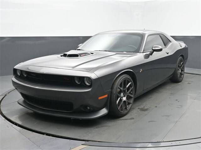 2016 Dodge Challenger 392 Hemi Scat Pack Shaker RWD photo