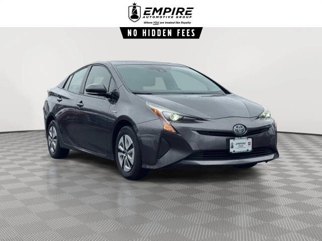 2016 Toyota Prius Three FWD photo