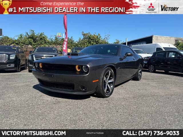 2016 Dodge Challenger R/T Plus Shaker RWD photo