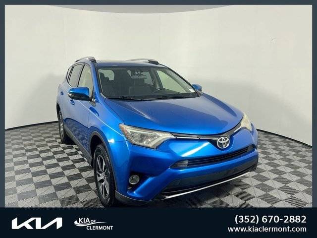 2016 Toyota RAV4 XLE FWD photo