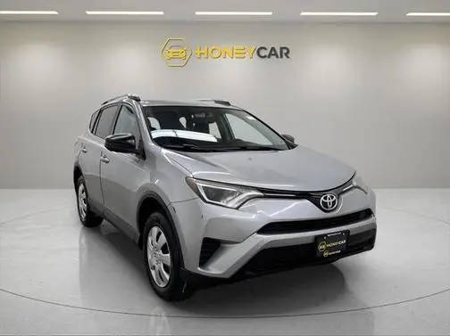 2016 Toyota RAV4 LE AWD photo