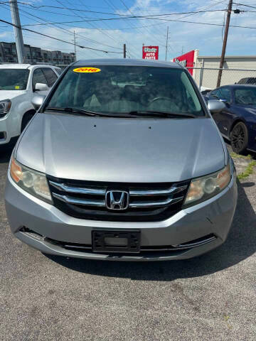 2016 Honda Odyssey SE FWD photo