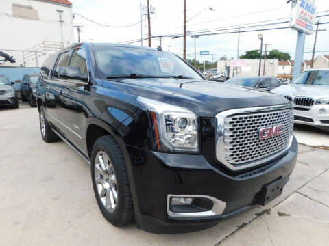 2015 GMC Yukon XL Denali 4WD photo