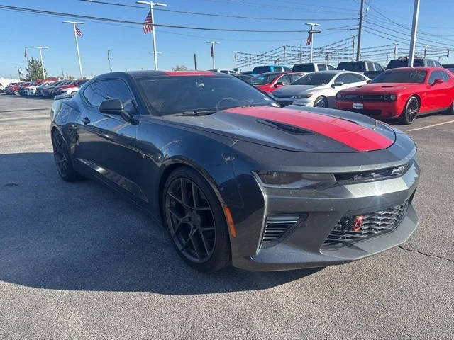 2016 Chevrolet Camaro 2SS RWD photo