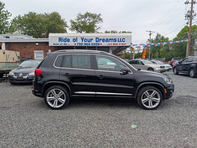 2016 Volkswagen Tiguan R-Line AWD photo