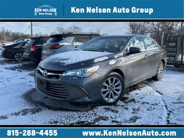 2016 Toyota Camry XLE FWD photo