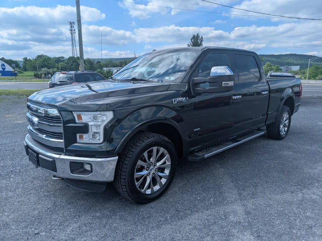 2016 Ford F-150 LARIAT 4WD photo