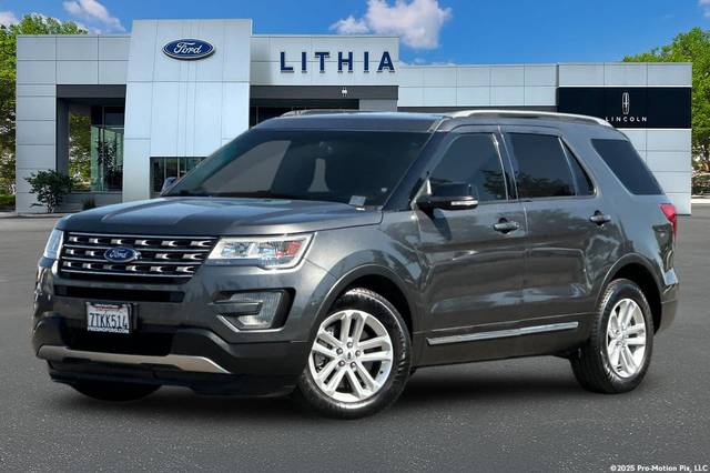 2016 Ford Explorer XLT FWD photo