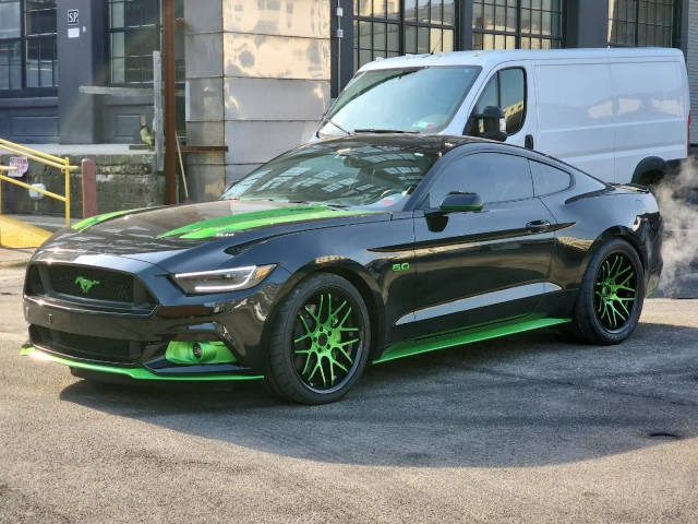 2016 Ford Mustang GT RWD photo