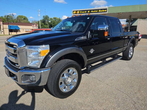 2016 Ford F-250 Super Duty Lariat 4WD photo