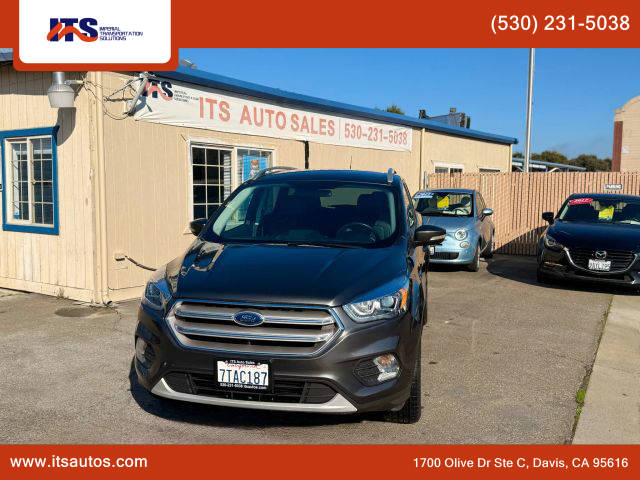 2017 Ford Escape Titanium 4WD photo