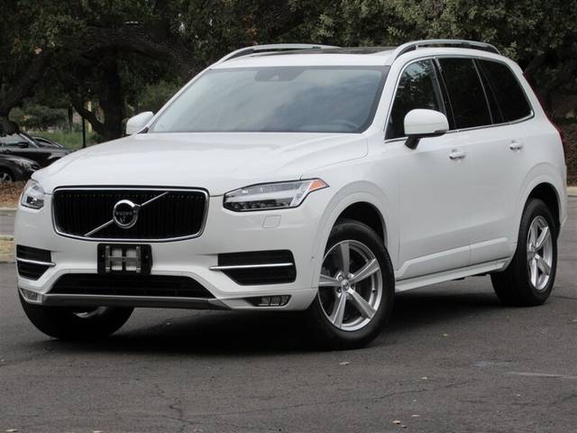 2016 Volvo XC90 T5 Momentum FWD photo
