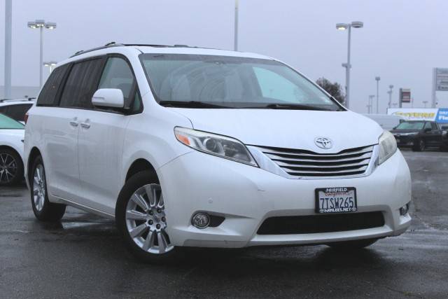 2016 Toyota Sienna Ltd Premium FWD photo