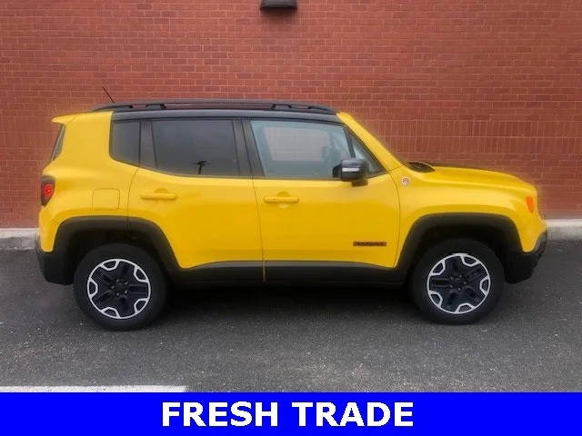 2016 Jeep Renegade Trailhawk 4WD photo