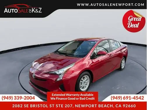 2016 Toyota Prius Three FWD photo