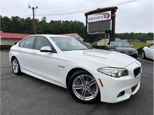 2016 BMW 5 Series 528i RWD photo