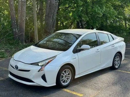 2016 Toyota Prius Two FWD photo