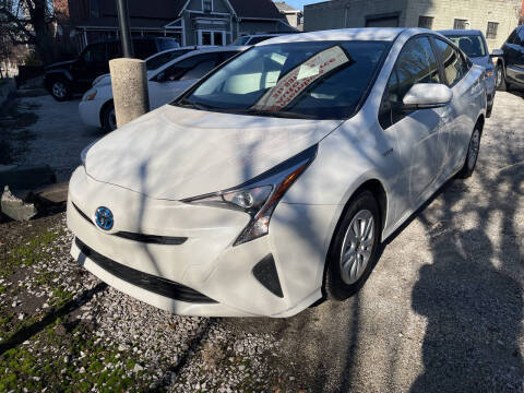 2016 Toyota Prius Two FWD photo