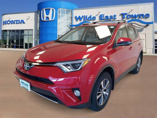 2016 Toyota RAV4 XLE AWD photo