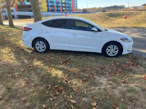 2017 Hyundai Elantra SE FWD photo