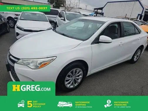 2016 Toyota Camry LE FWD photo