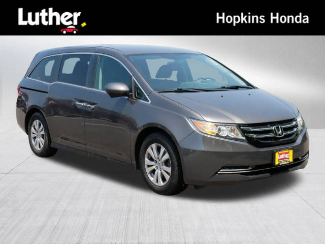 2016 Honda Odyssey SE FWD photo