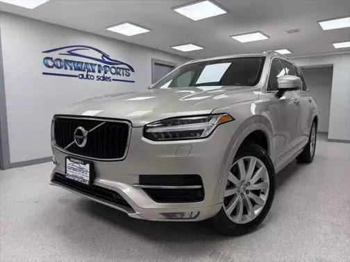 2016 Volvo XC90 T6 Momentum AWD photo